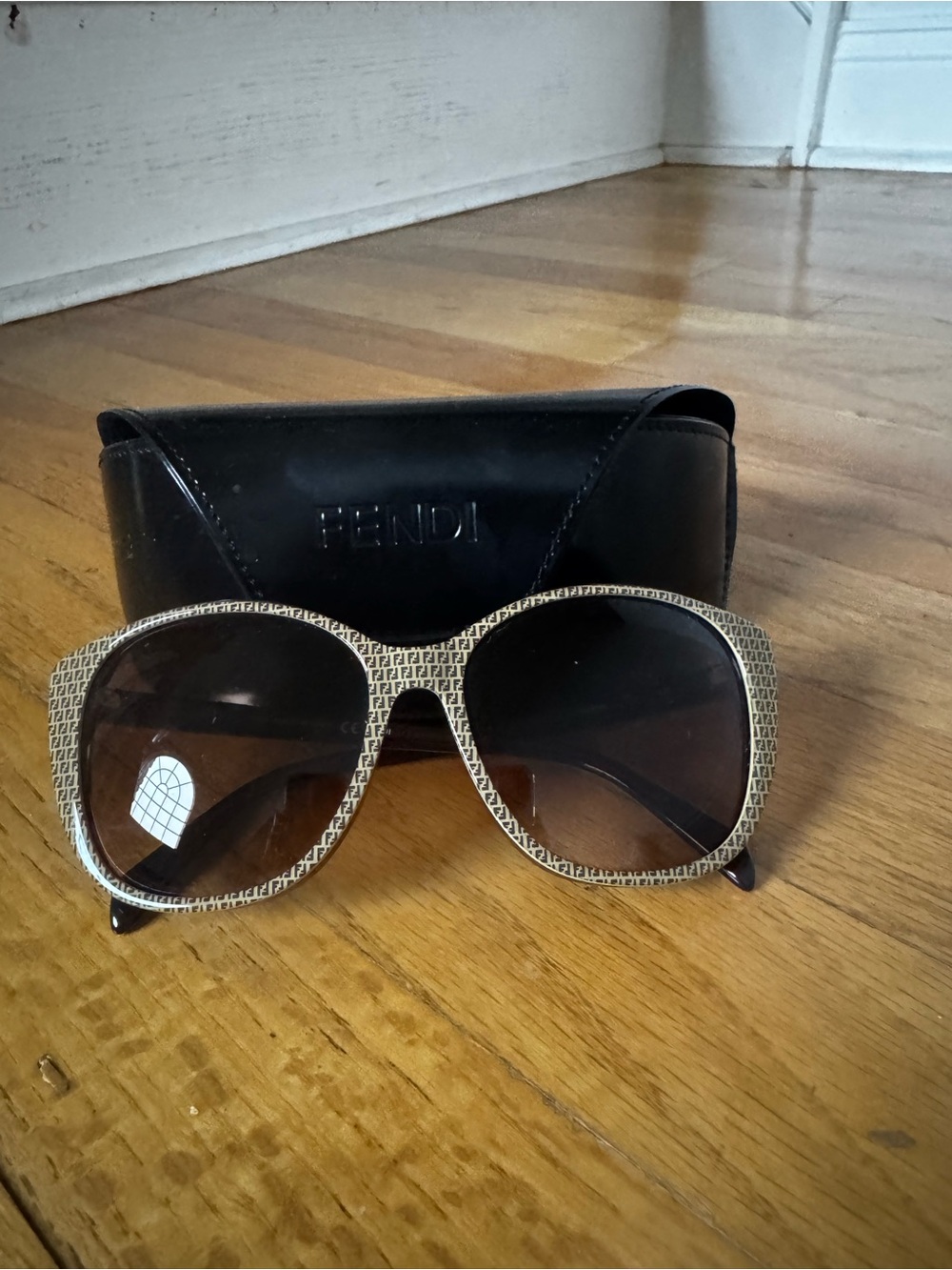 Fendi Beige Logo-Pattern Oversized Sunglasses with Brown Gradient Lenses